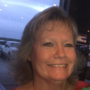 Meet your Posher, Juanita